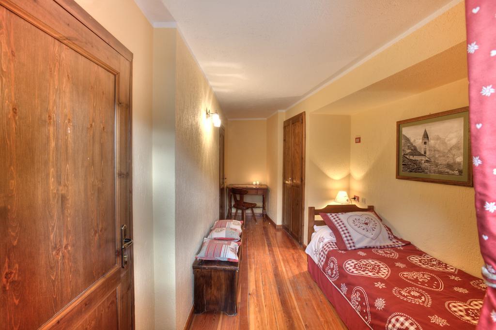 Residence Cav Emile Rey Courmayeur Oda fotoğraf